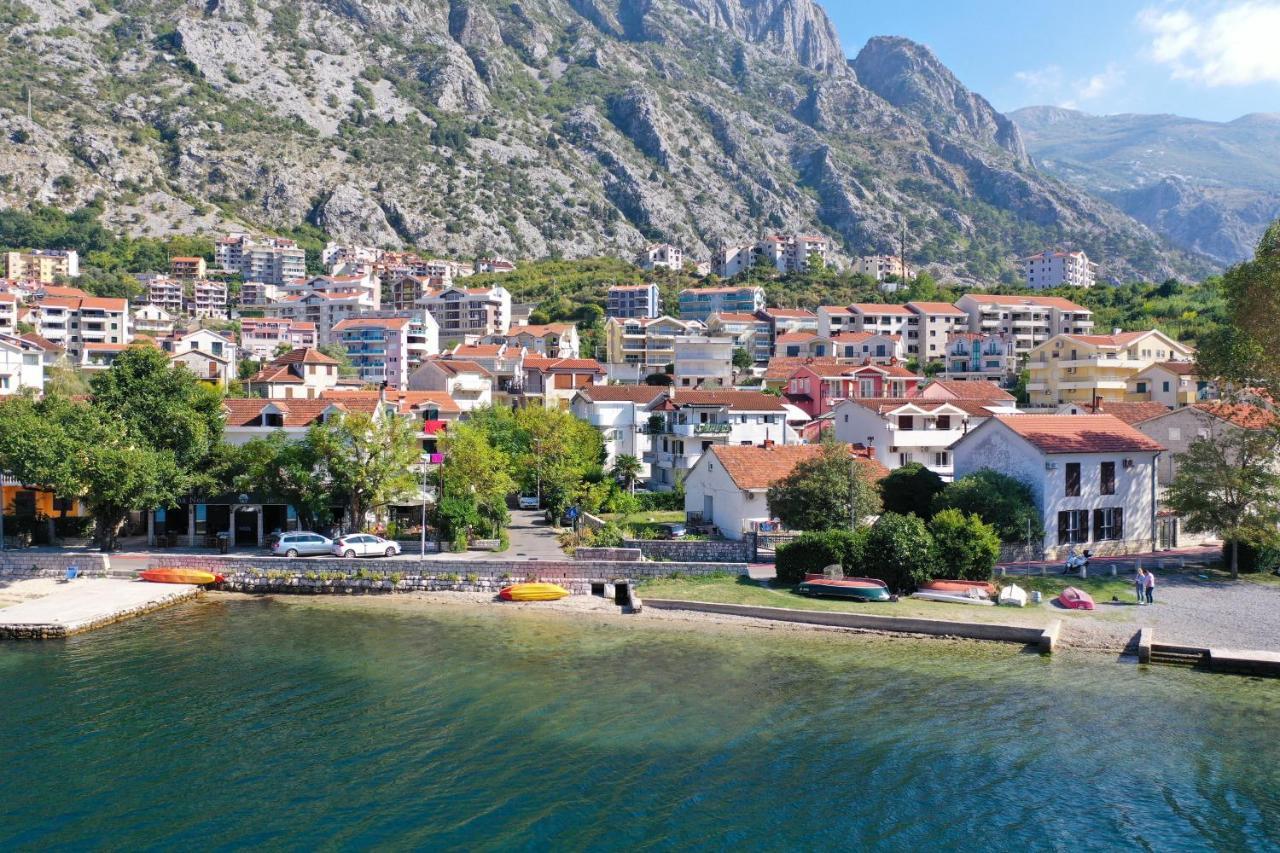 Villa Stone House Dobrota,Free Private Parking Kotor Exterior foto