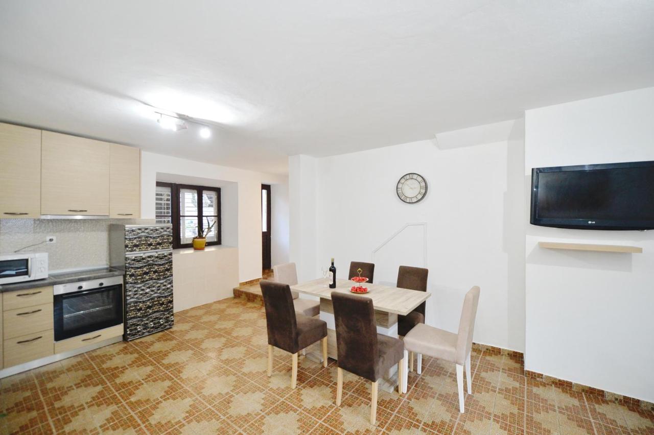 Villa Stone House Dobrota,Free Private Parking Kotor Exterior foto