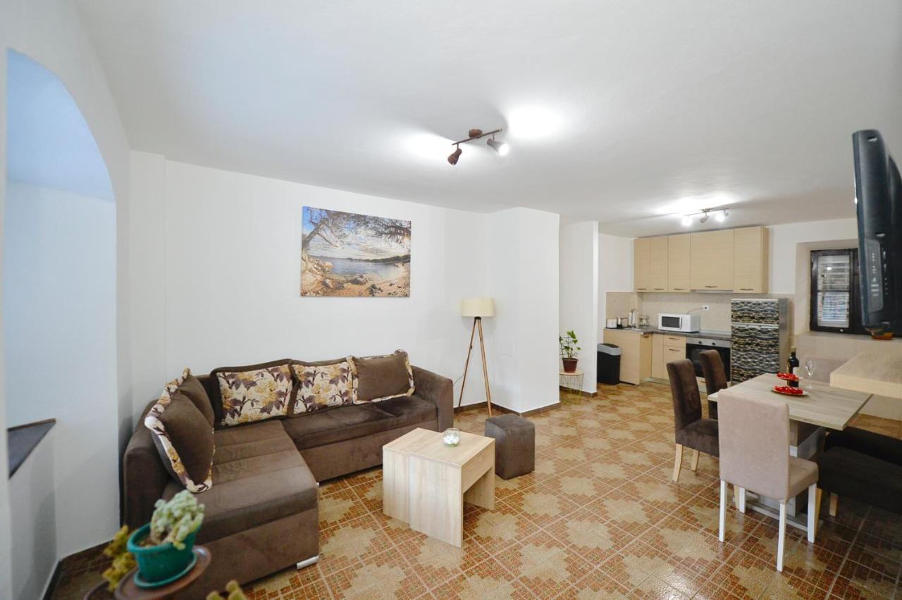 Villa Stone House Dobrota,Free Private Parking Kotor Exterior foto