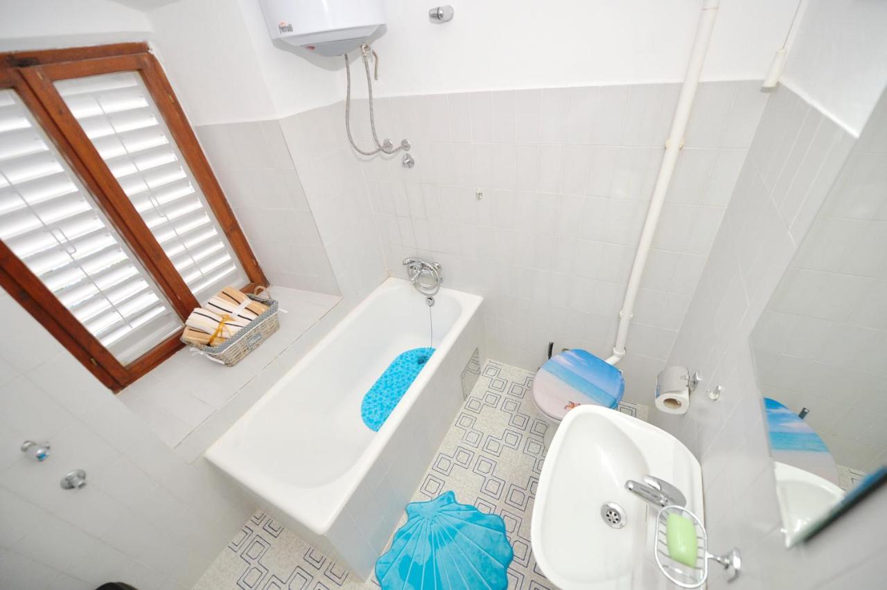 Villa Stone House Dobrota,Free Private Parking Kotor Exterior foto
