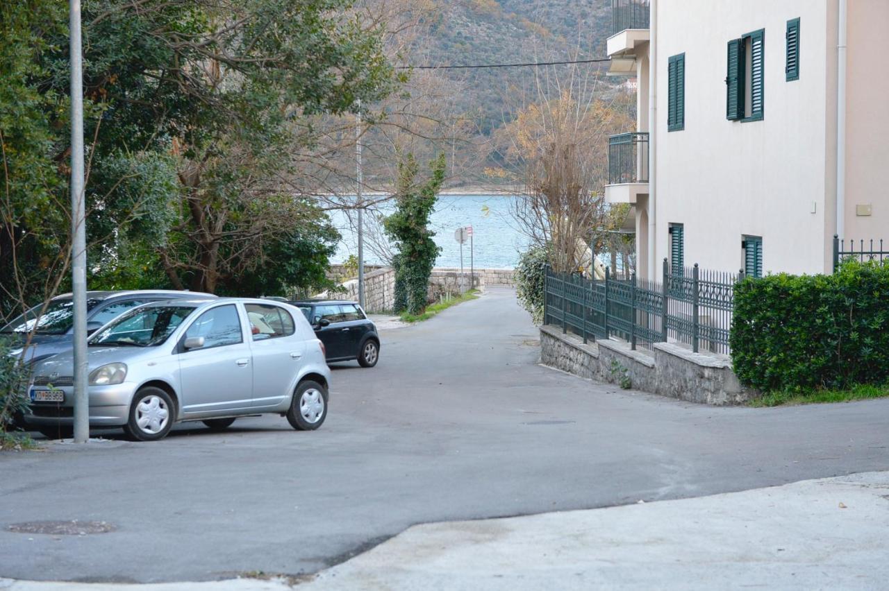 Villa Stone House Dobrota,Free Private Parking Kotor Exterior foto